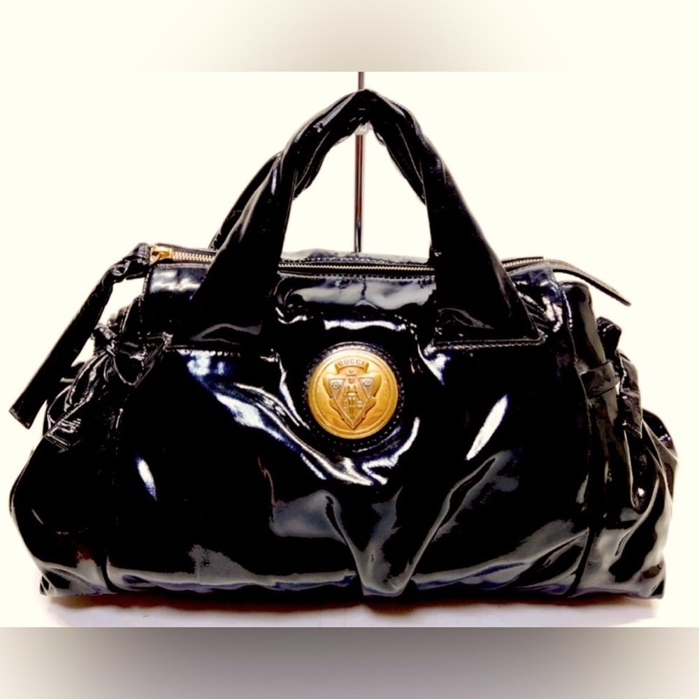 Gucci black patent hysteria bag tote gym logo emblem in gold